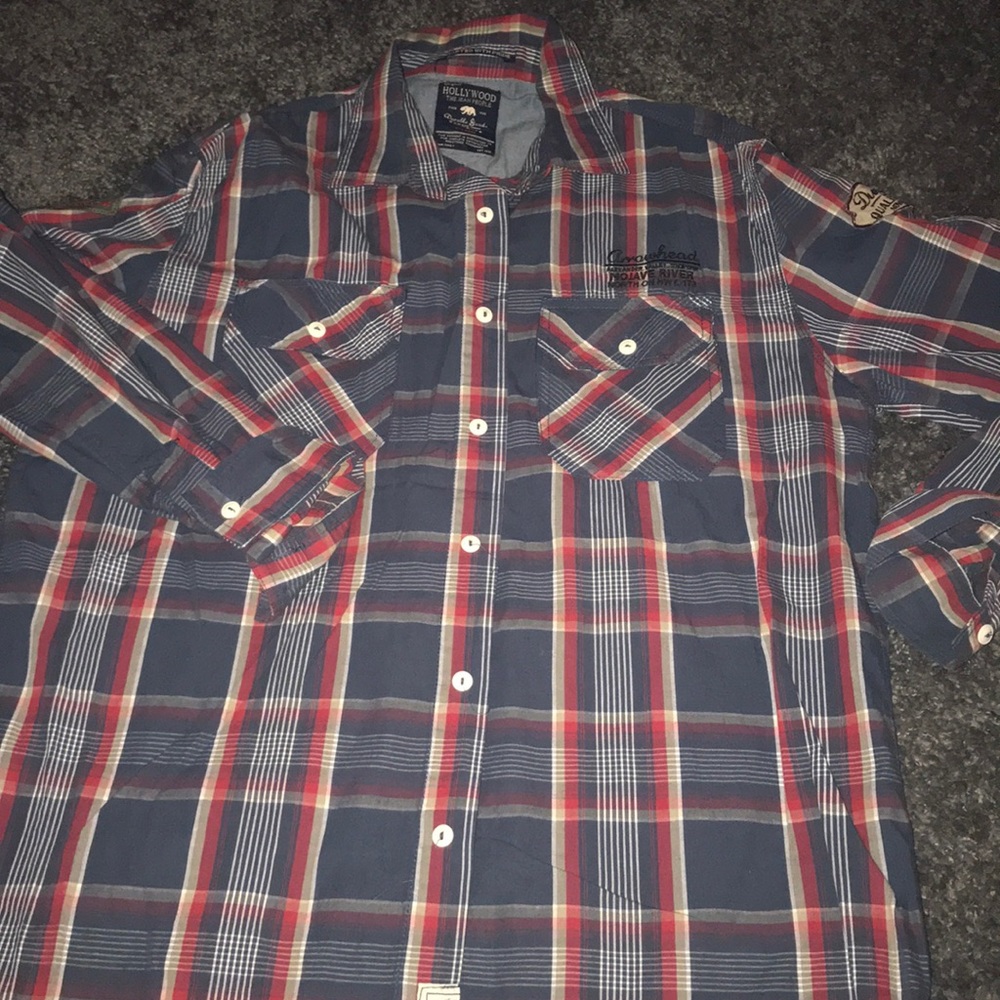 Men’s long sleeve button down